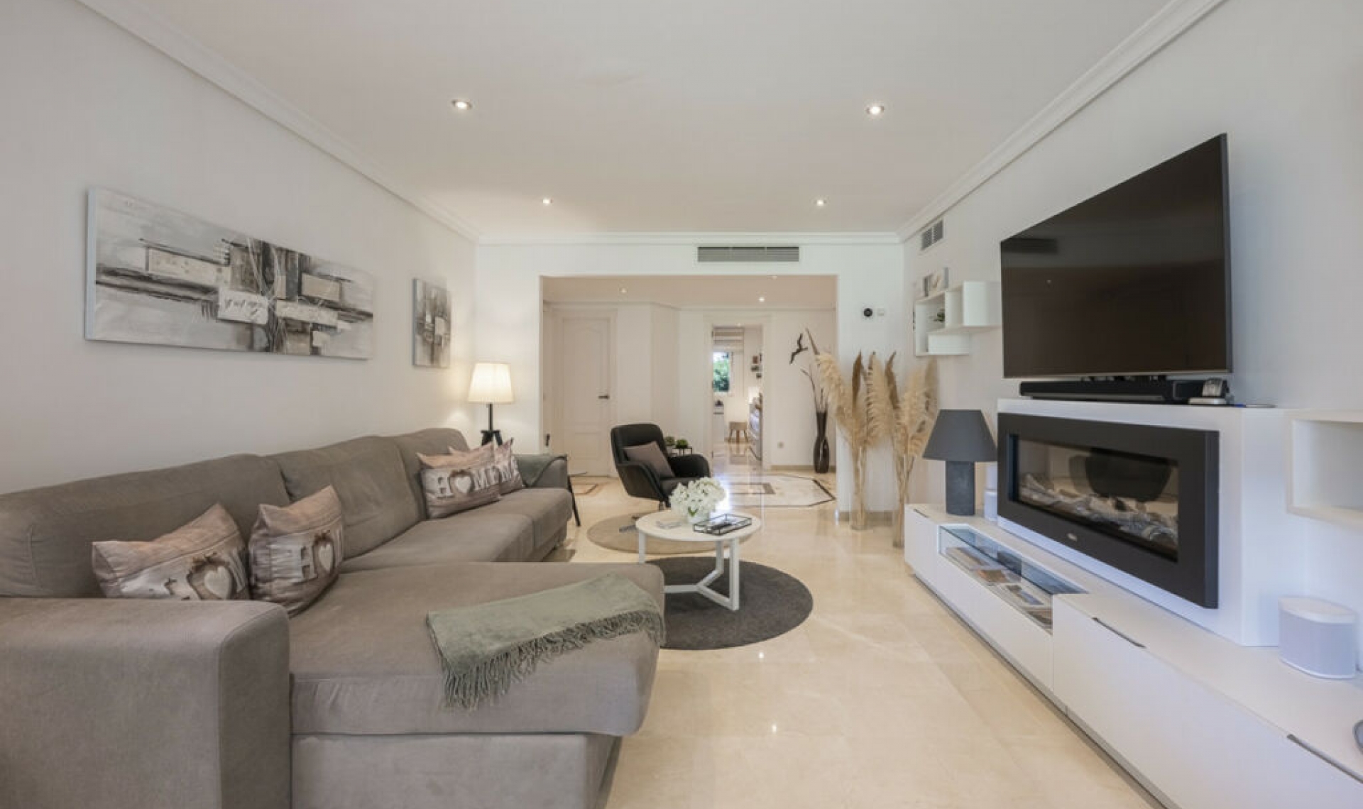Resale - Apartment -
Estepona