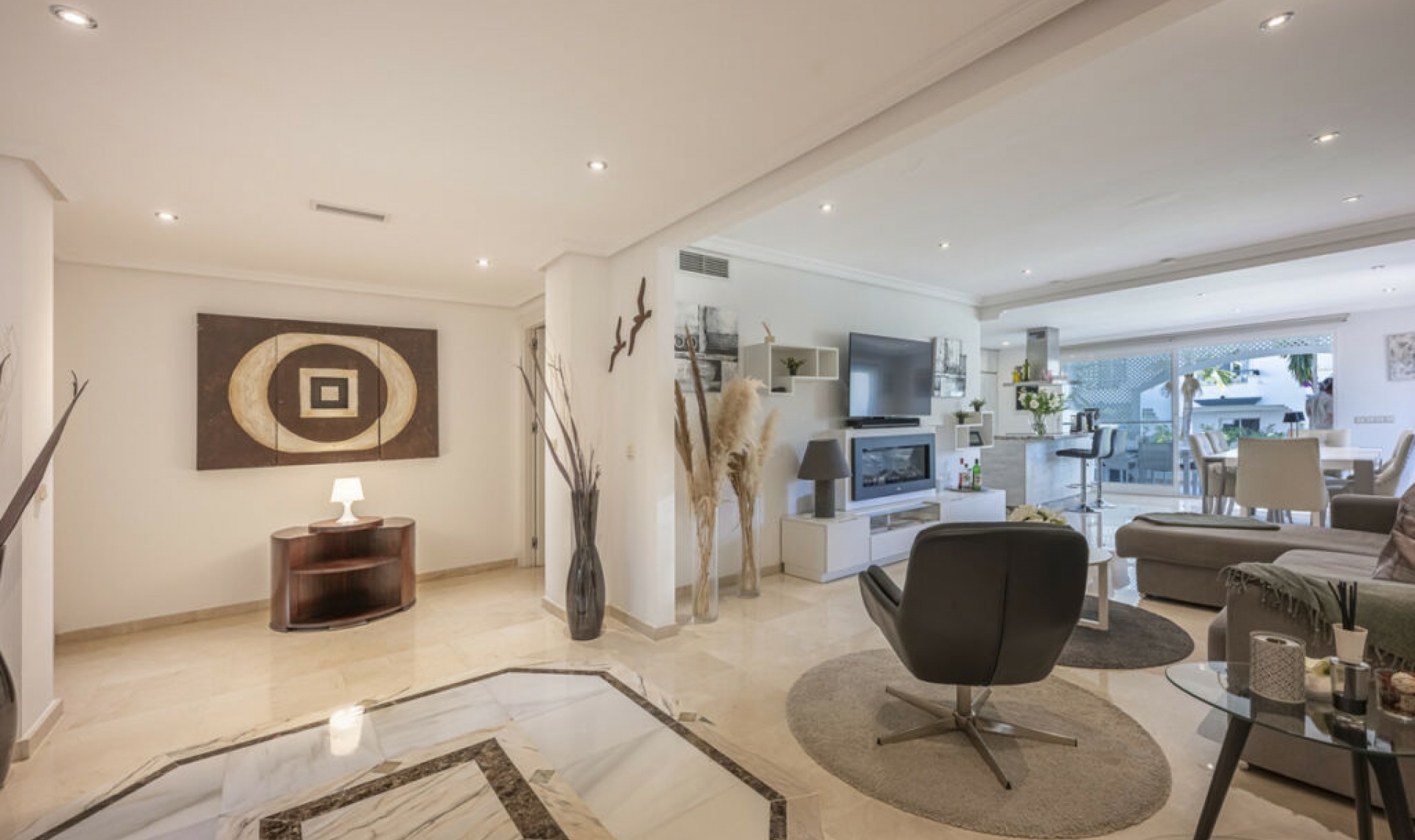 Resale - Apartment -
Estepona
