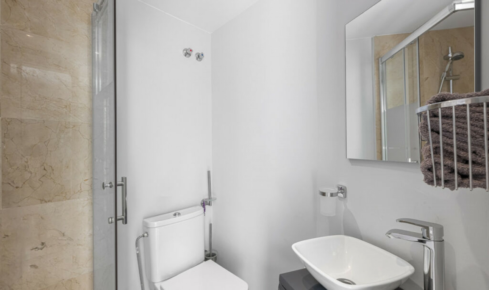 Resale - Apartment -
Estepona