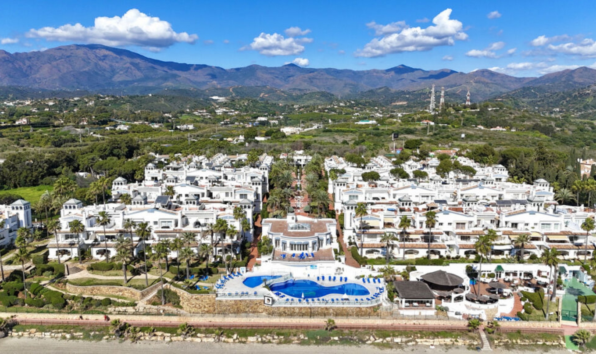 Resale - Apartment -
Estepona