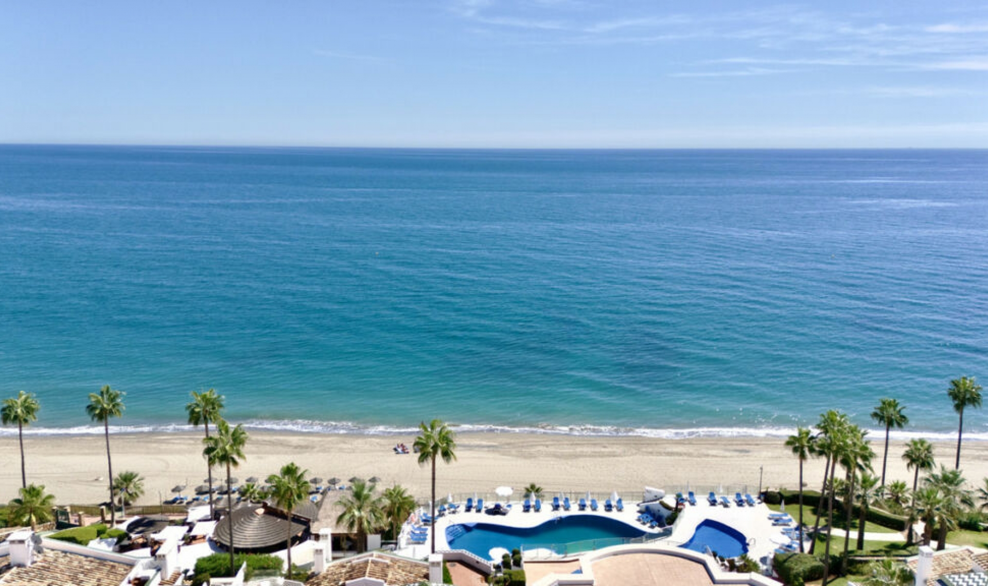 Resale - Apartment -
Estepona