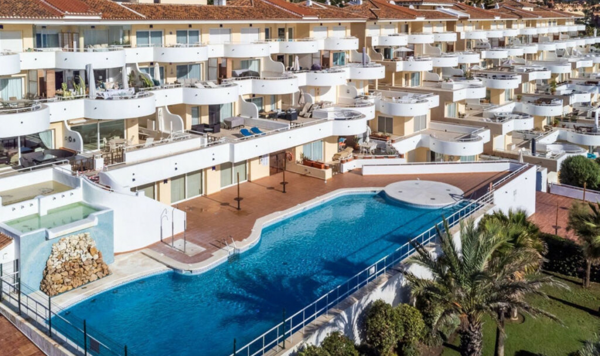 Resale - Apartment -
Estepona