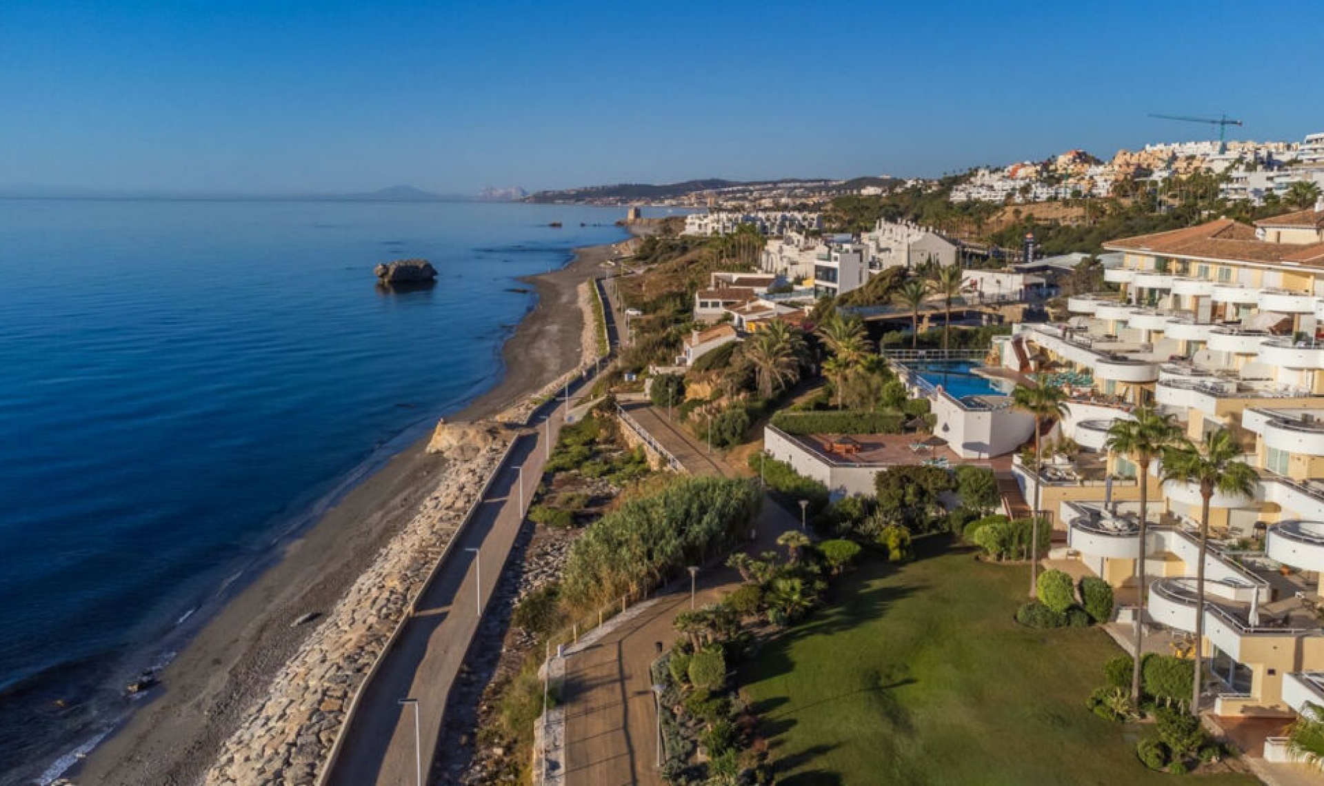 Resale - Apartment -
Estepona