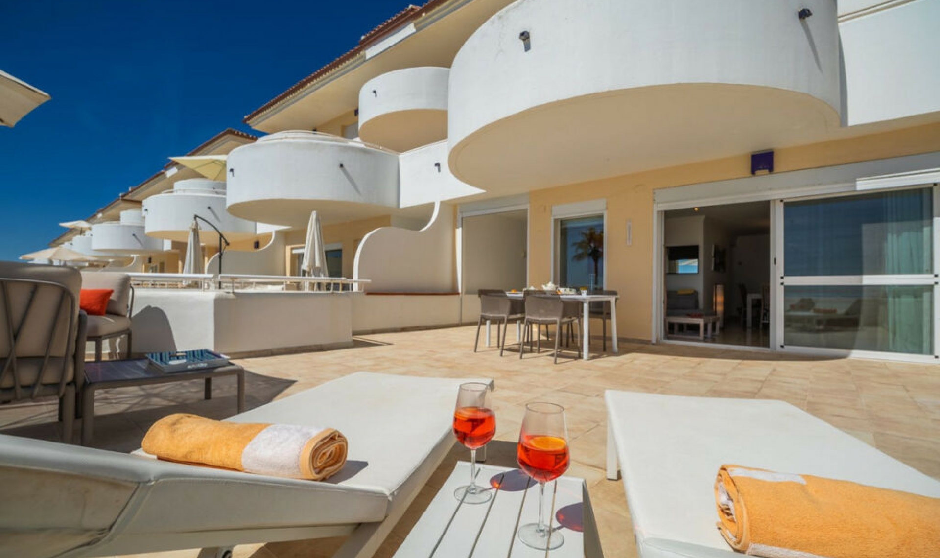 Resale - Apartment -
Estepona