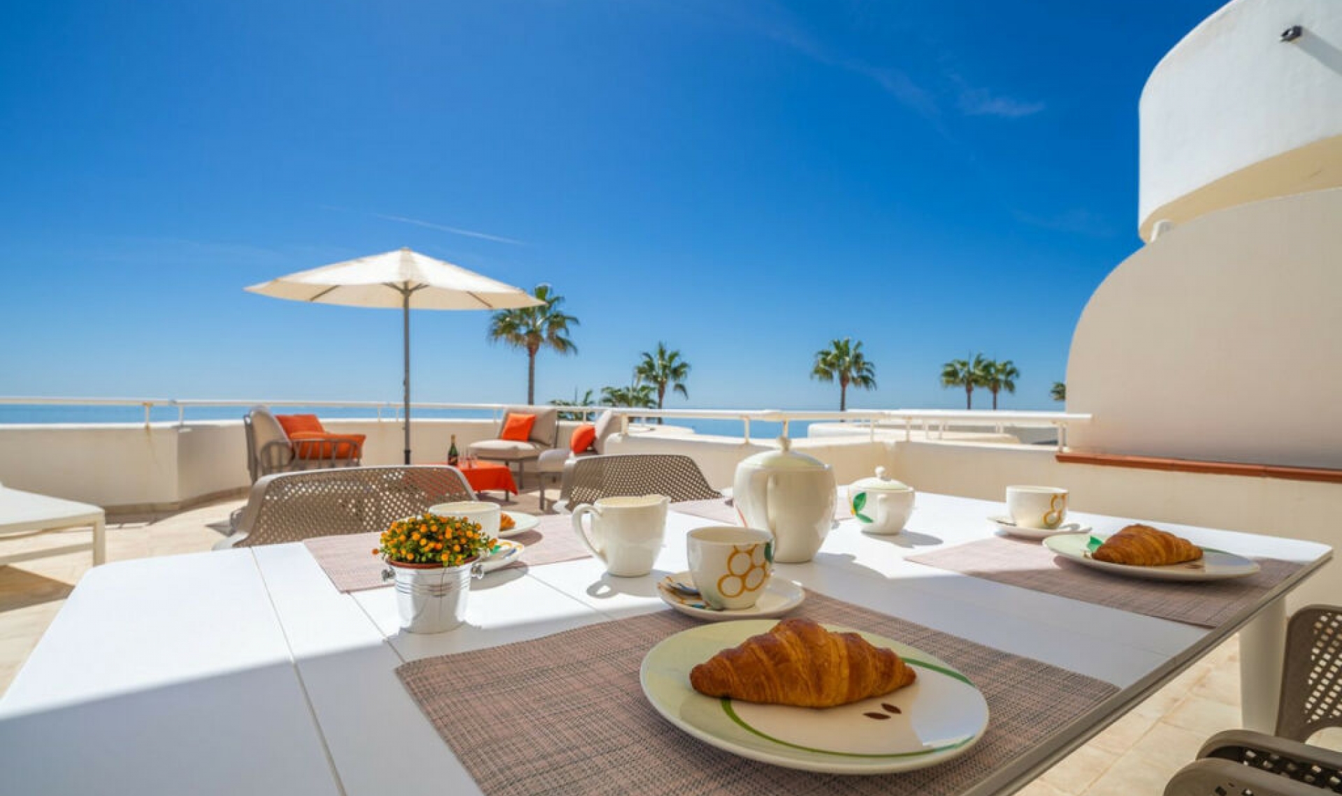 Resale - Apartment -
Estepona