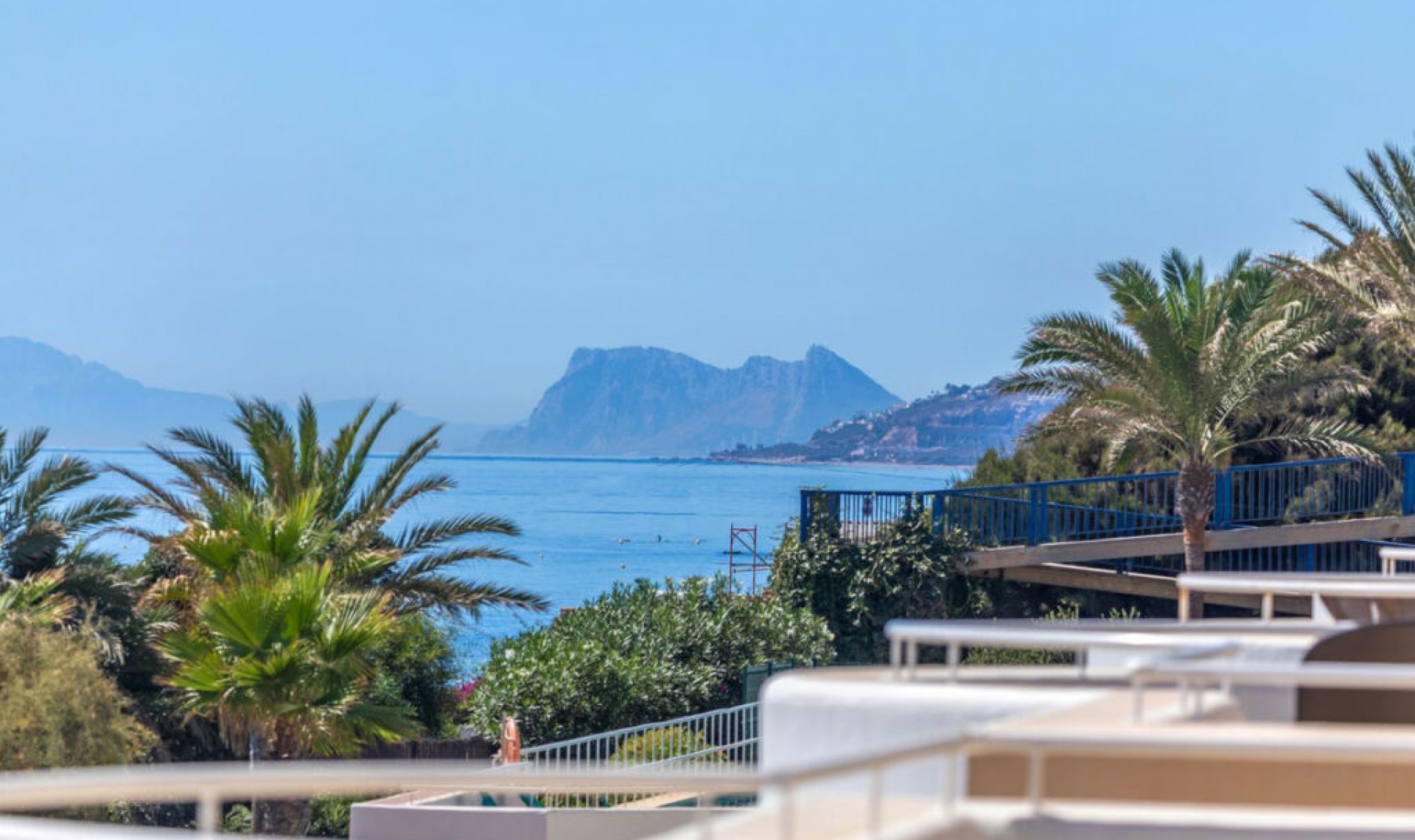 Resale - Apartment -
Estepona