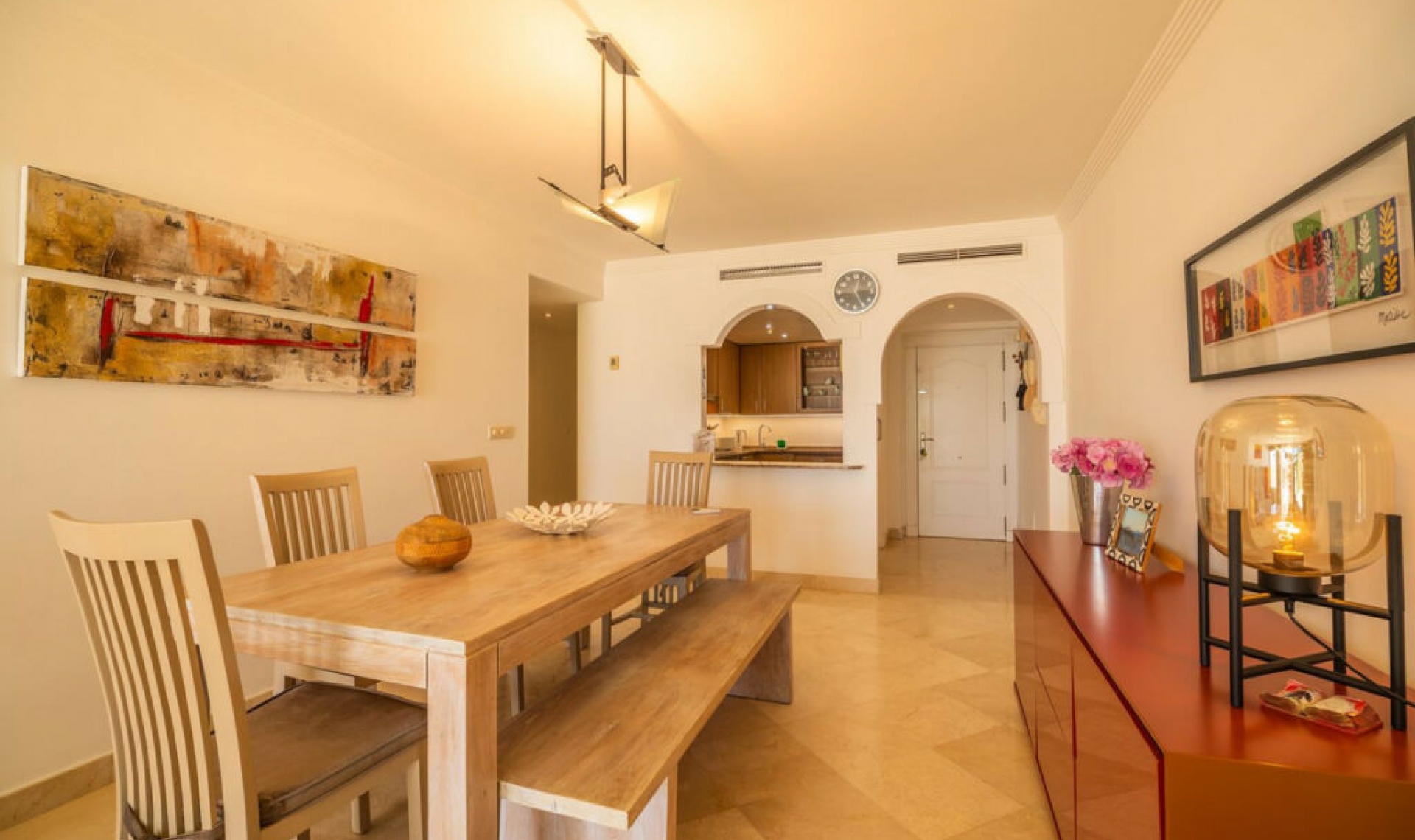 Resale - Apartment -
Estepona