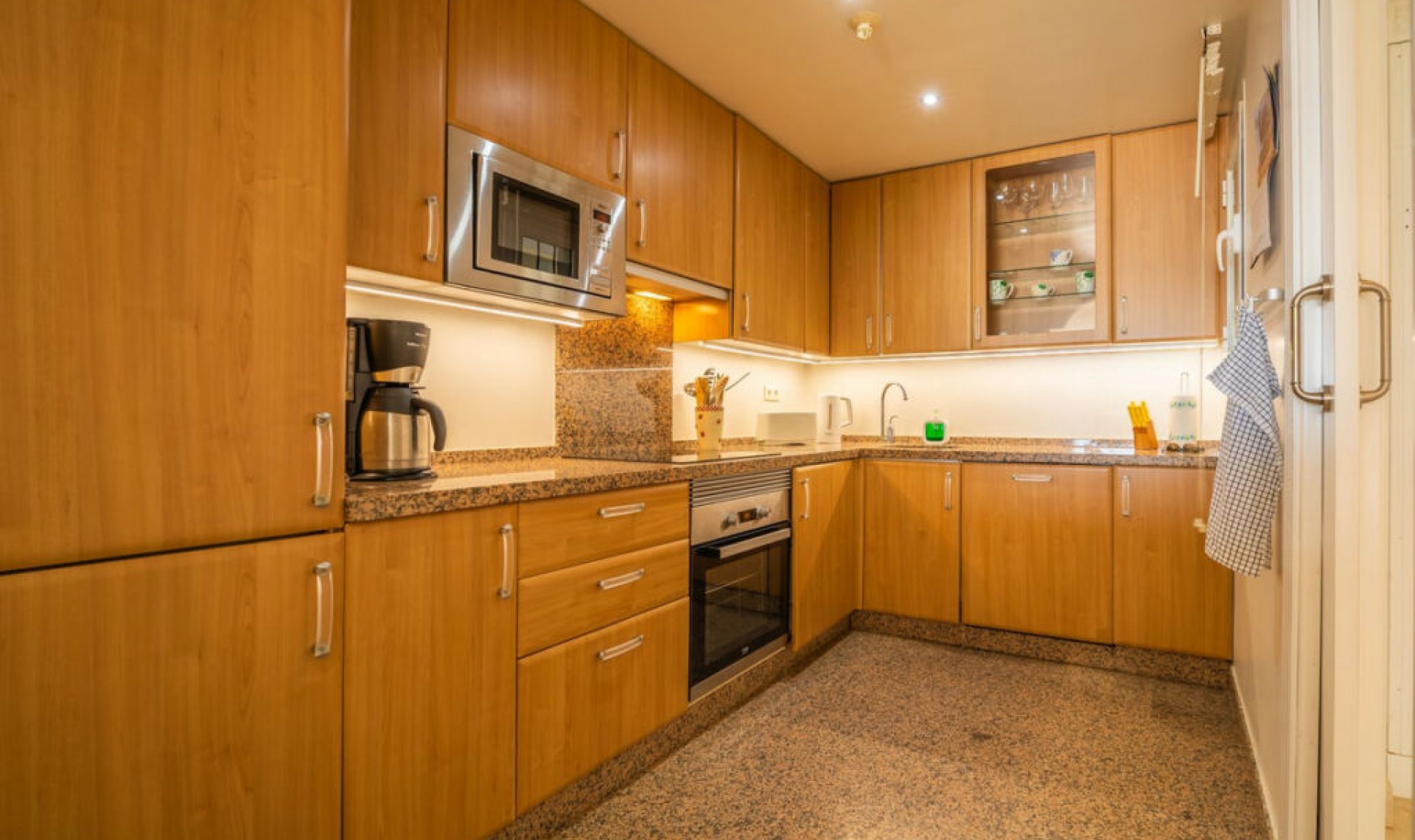 Resale - Apartment -
Estepona