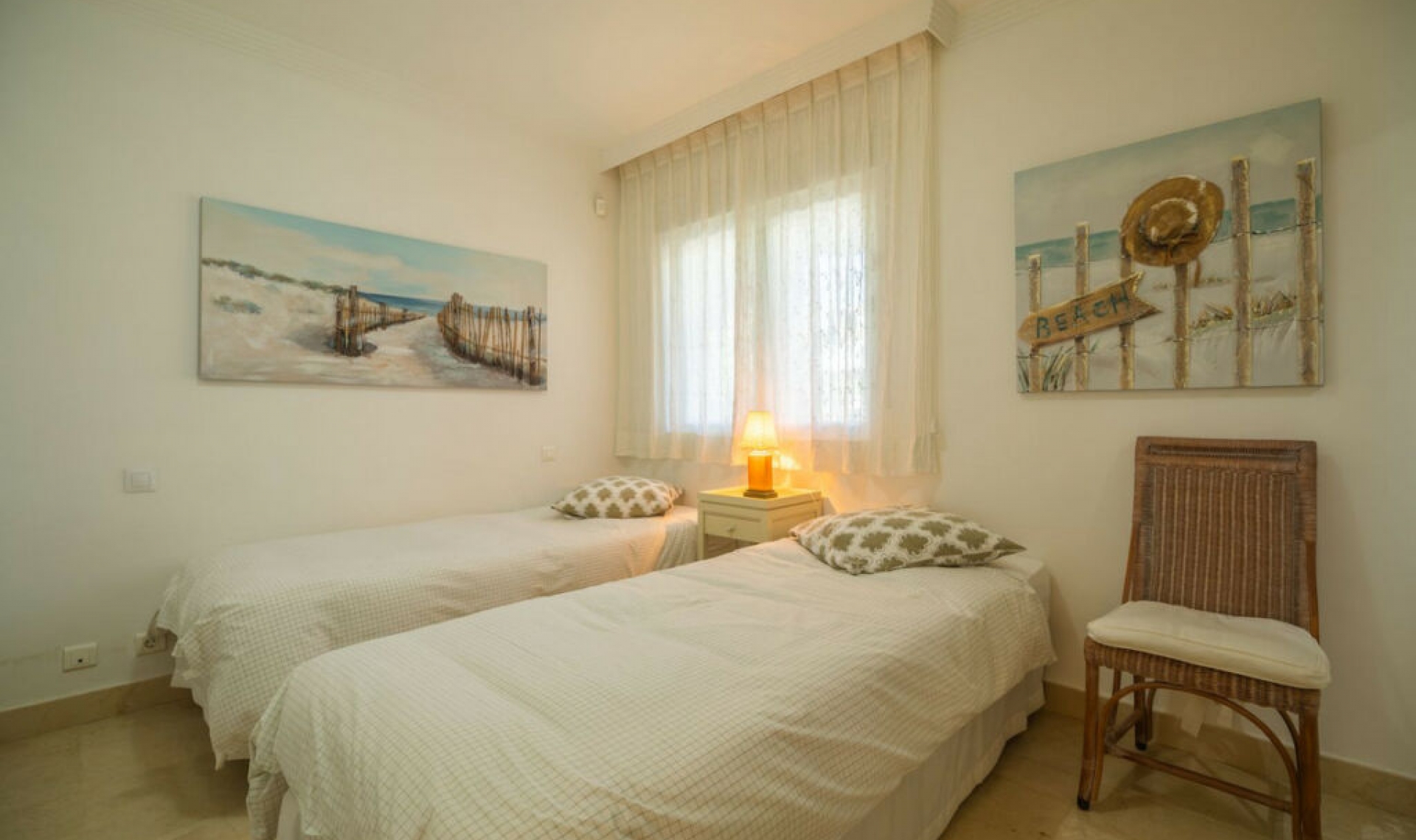 Resale - Apartment -
Estepona