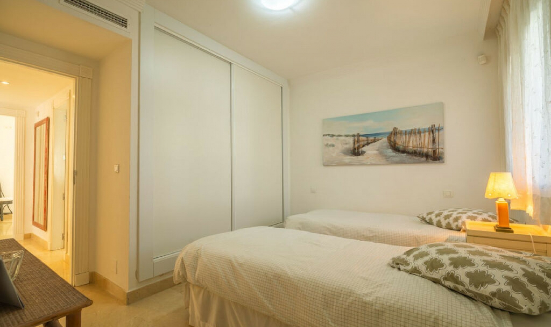 Resale - Apartment -
Estepona