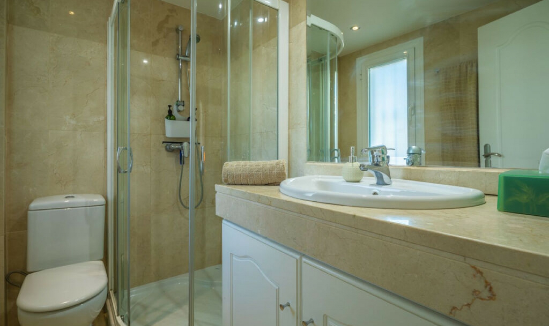 Resale - Apartment -
Estepona