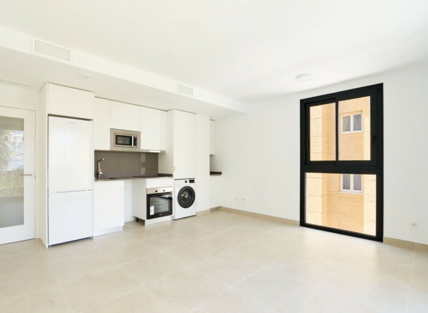 Resale - Apartment -
Estepona