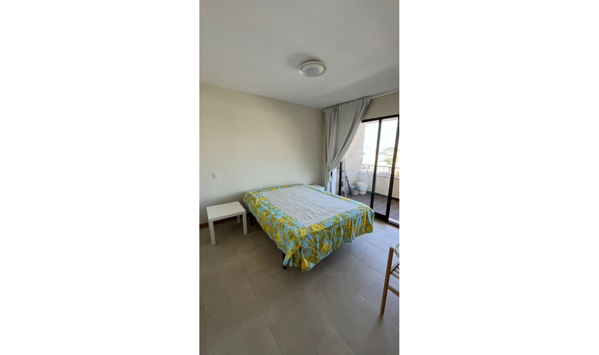 Resale - Apartment -
Estepona
