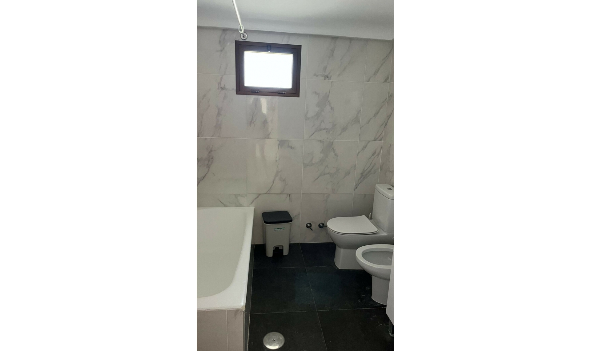 Resale - Apartment -
Estepona