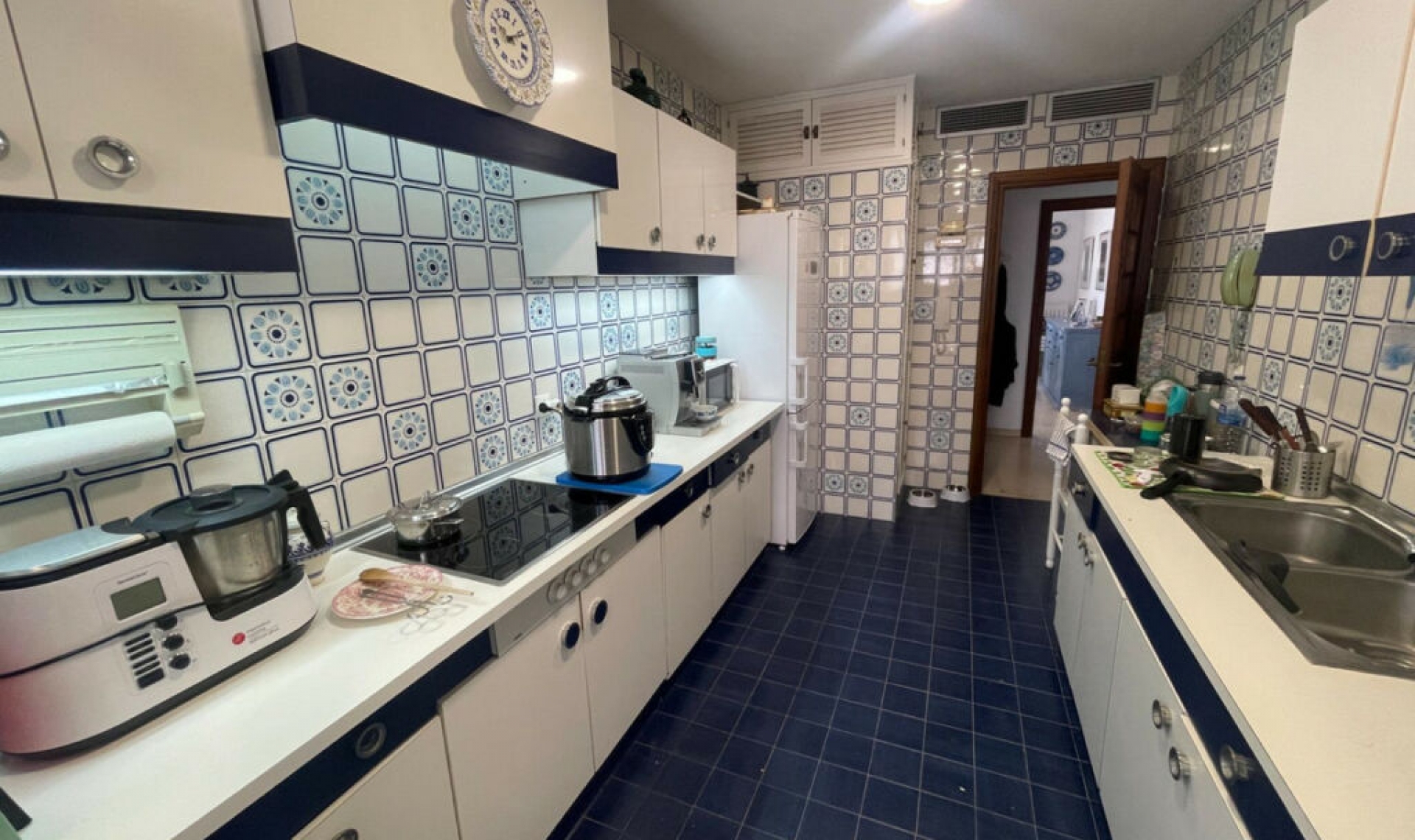 Resale - Apartment -
Estepona