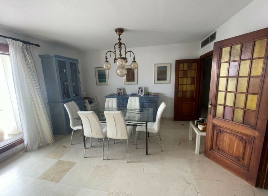 Resale - Apartment -
Estepona