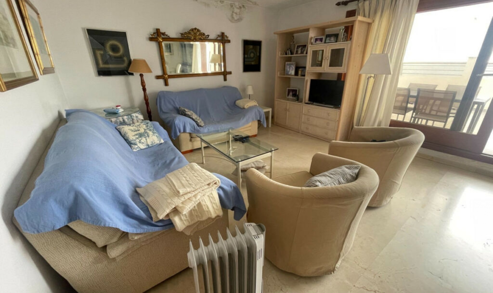 Resale - Apartment -
Estepona