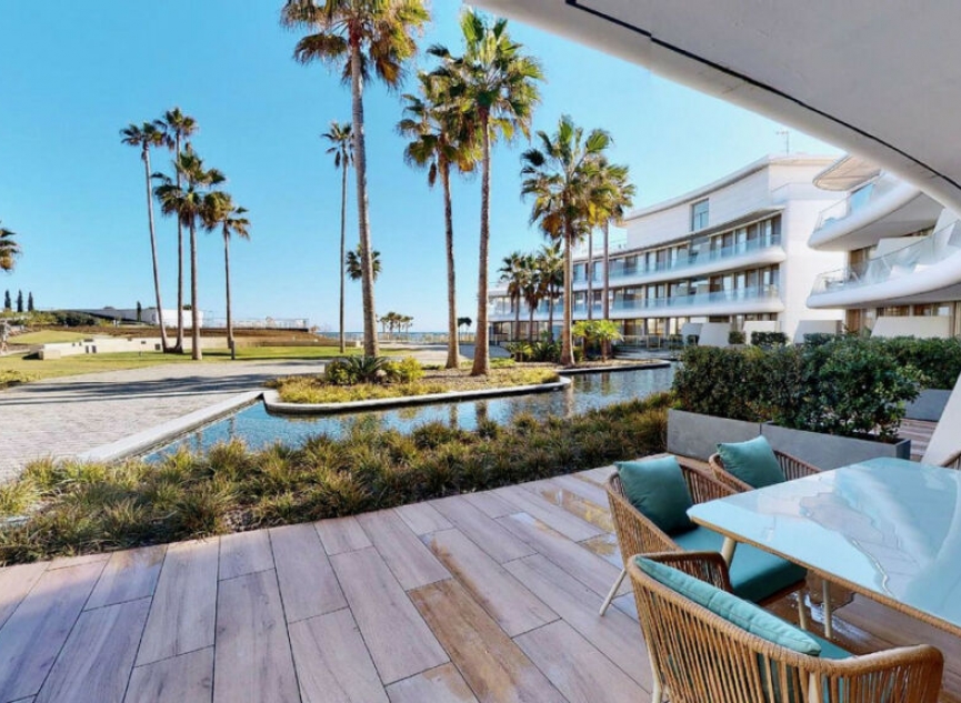 Resale - Apartment -
Estepona