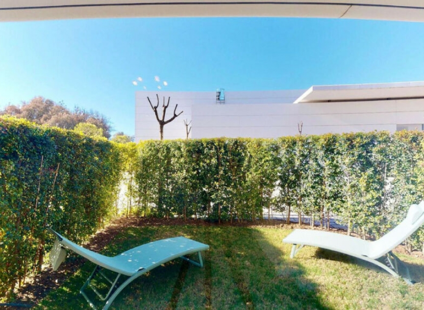 Resale - Apartment -
Estepona