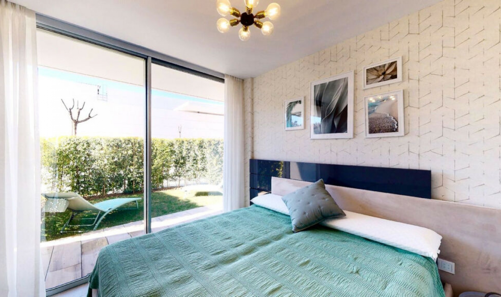 Resale - Apartment -
Estepona