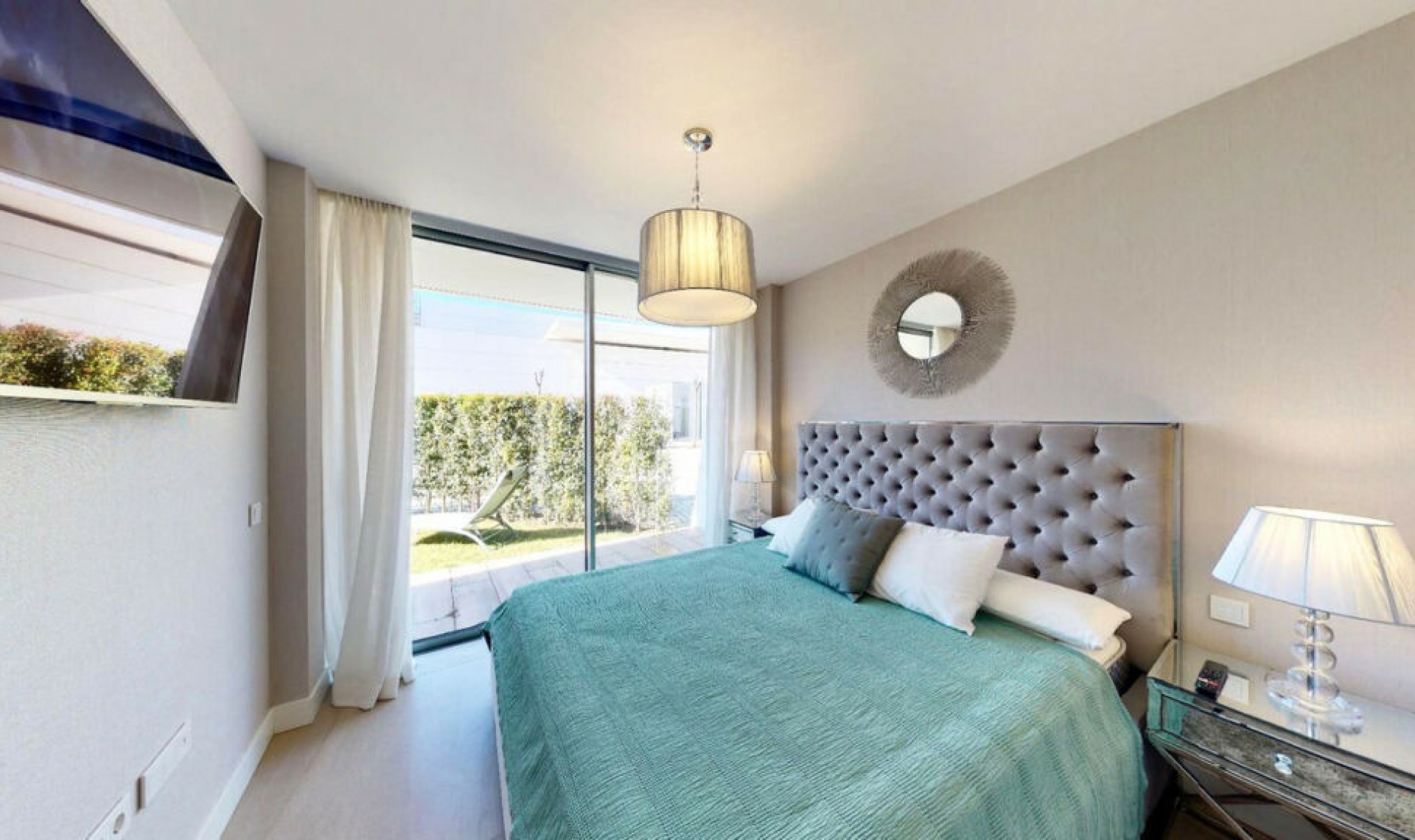 Resale - Apartment -
Estepona