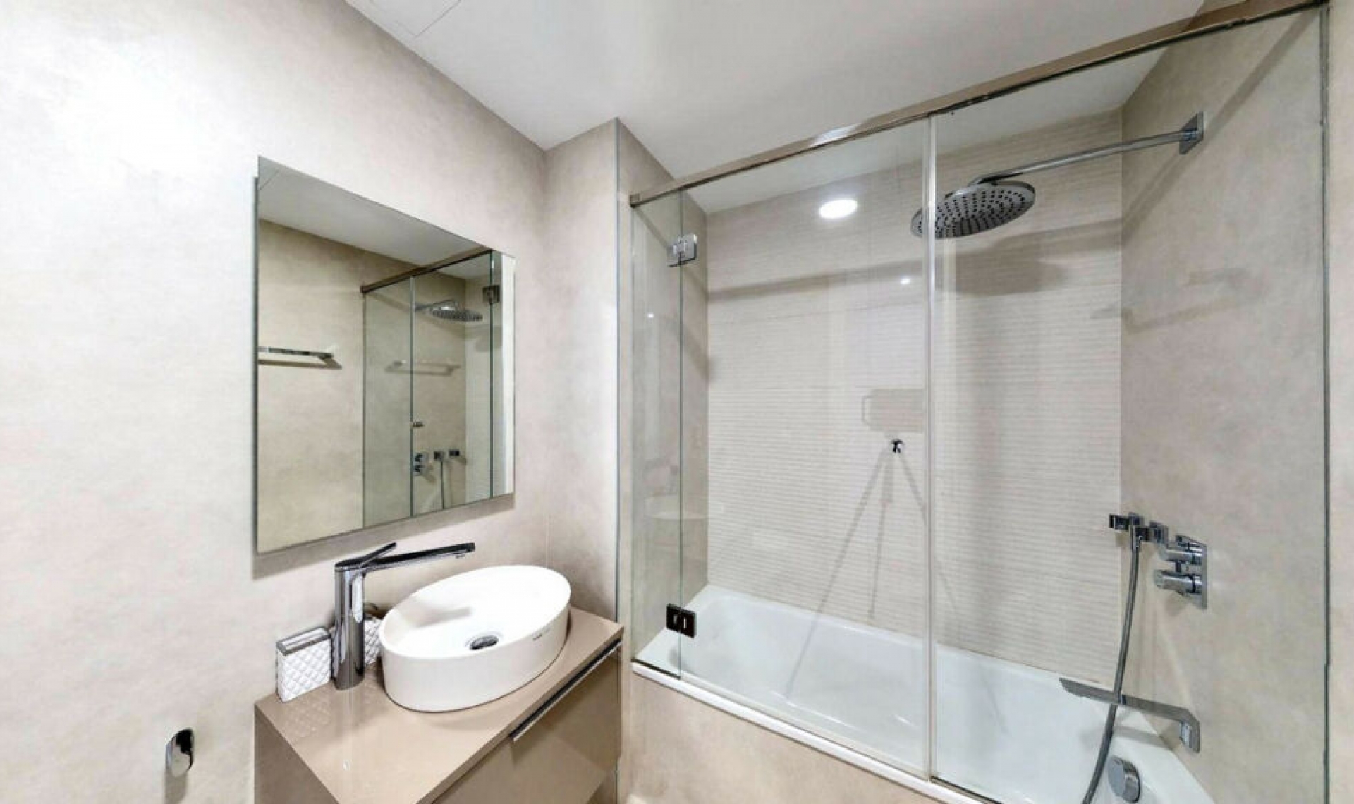 Resale - Apartment -
Estepona