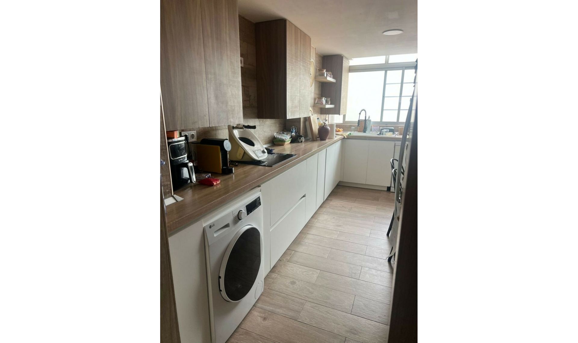 Resale - Apartment -
Estepona