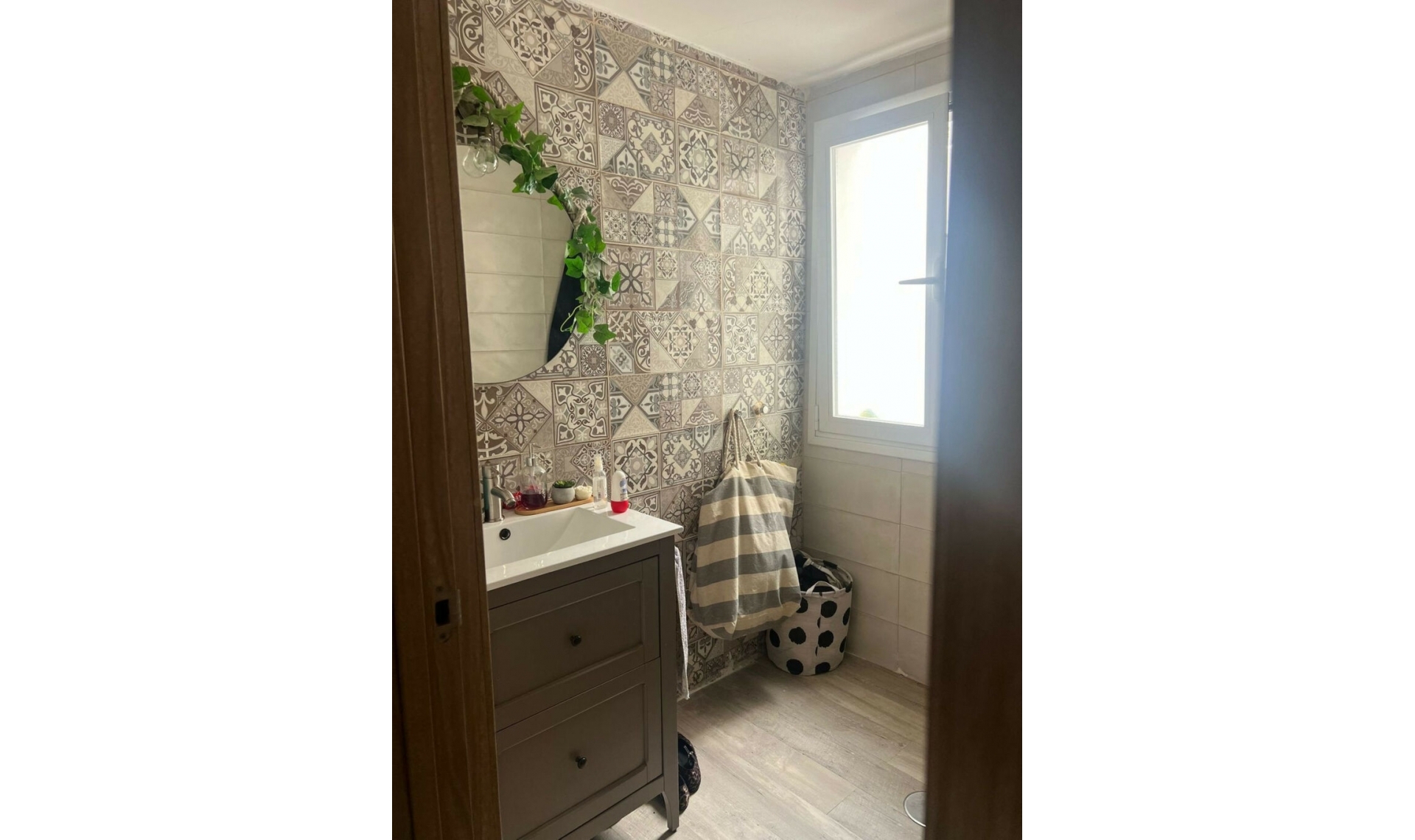 Resale - Apartment -
Estepona