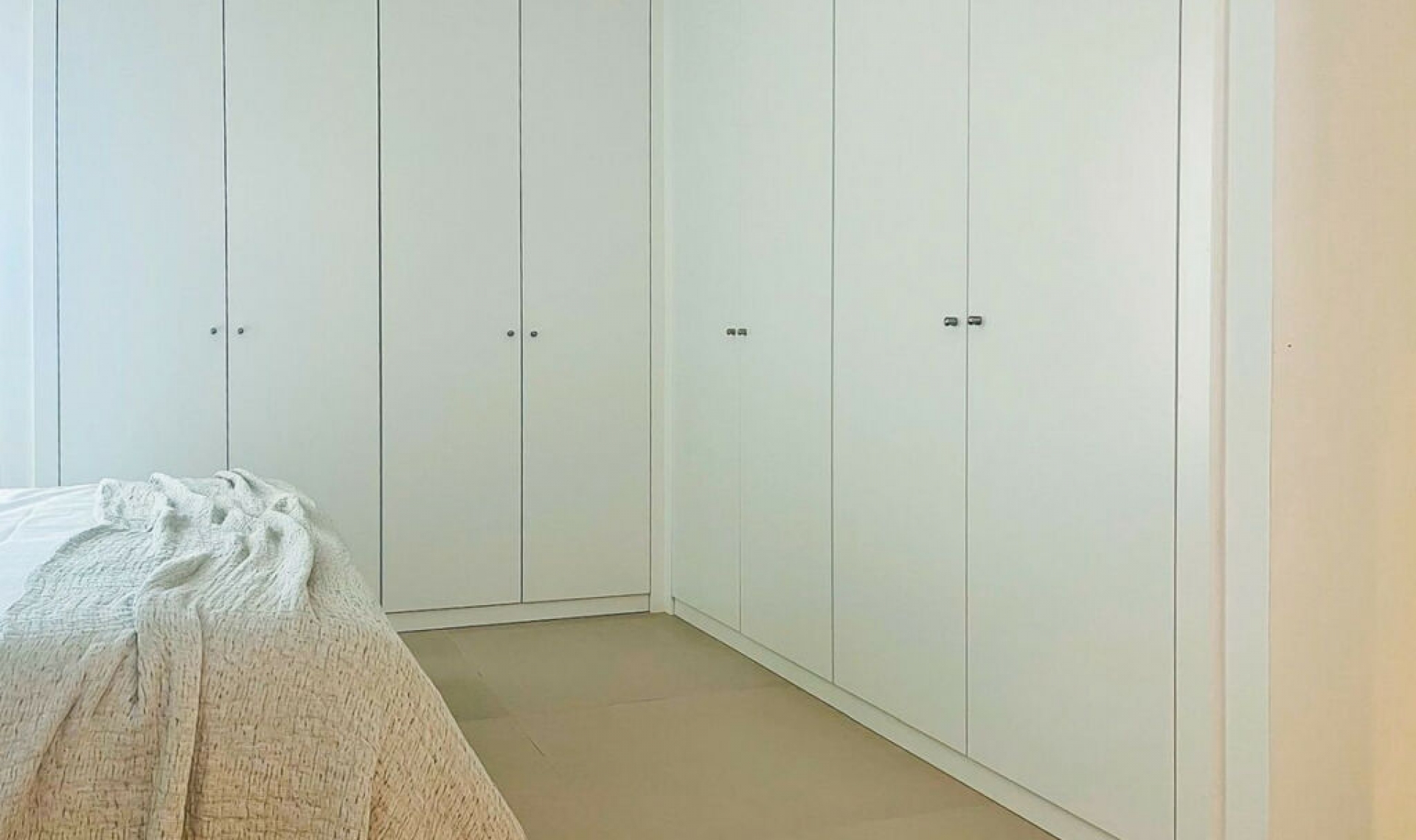 Resale - Apartment -
Estepona