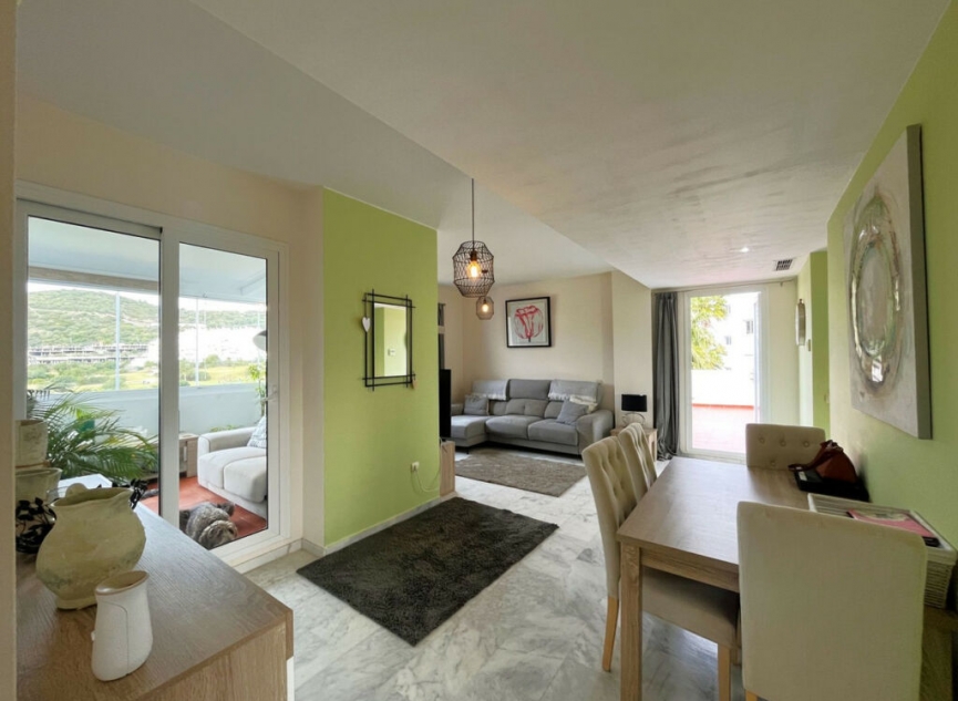 Resale - Apartment -
Estepona