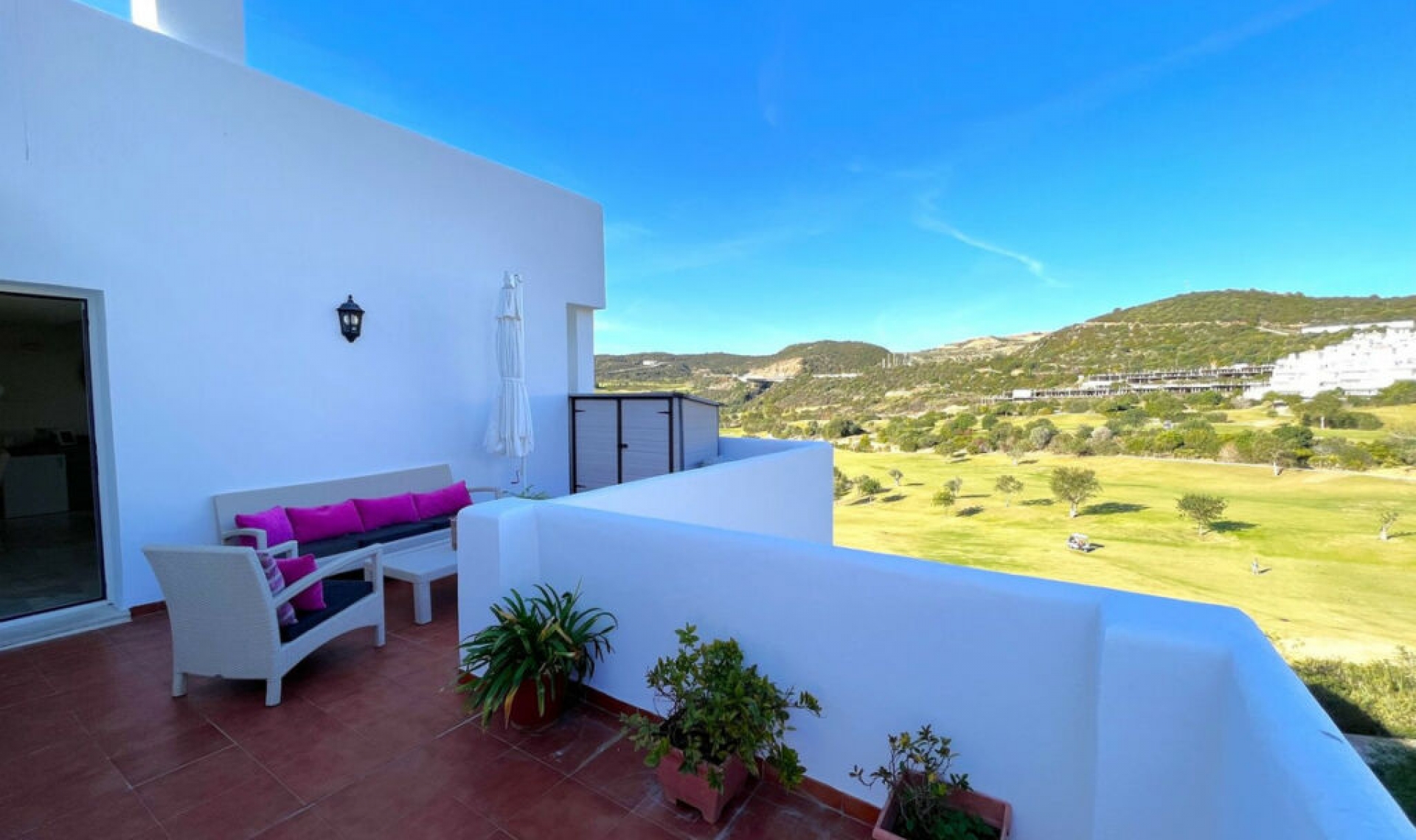 Resale - Apartment -
Estepona