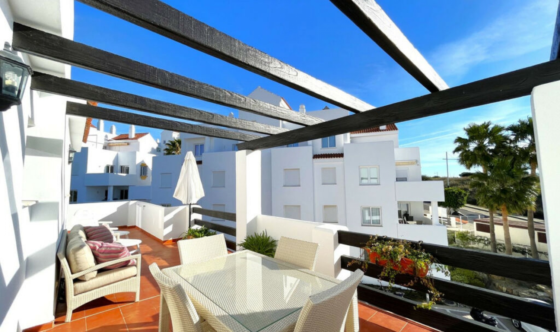 Resale - Apartment -
Estepona