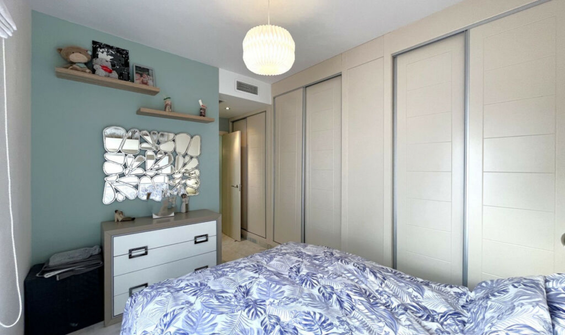 Resale - Apartment -
Estepona