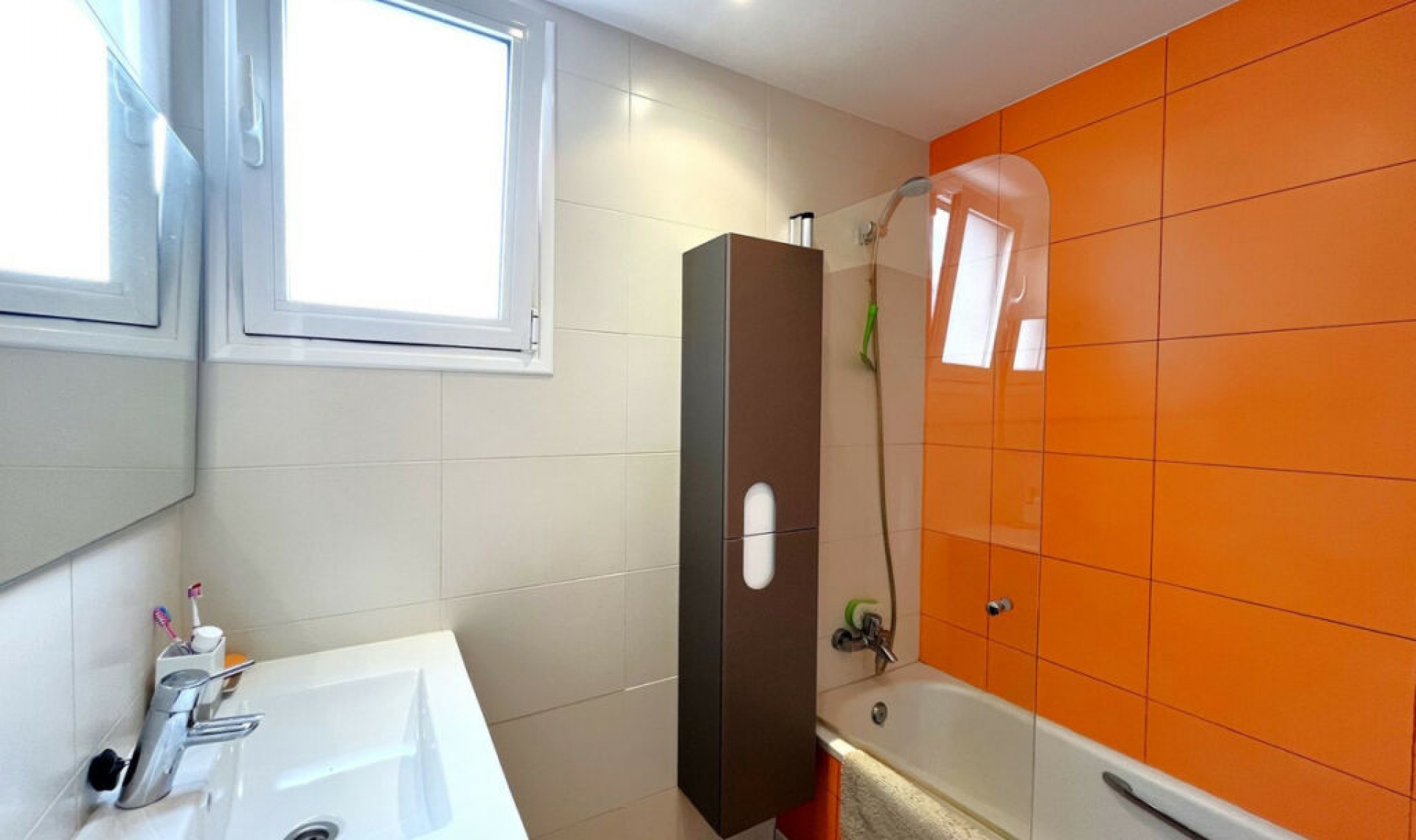 Resale - Apartment -
Estepona