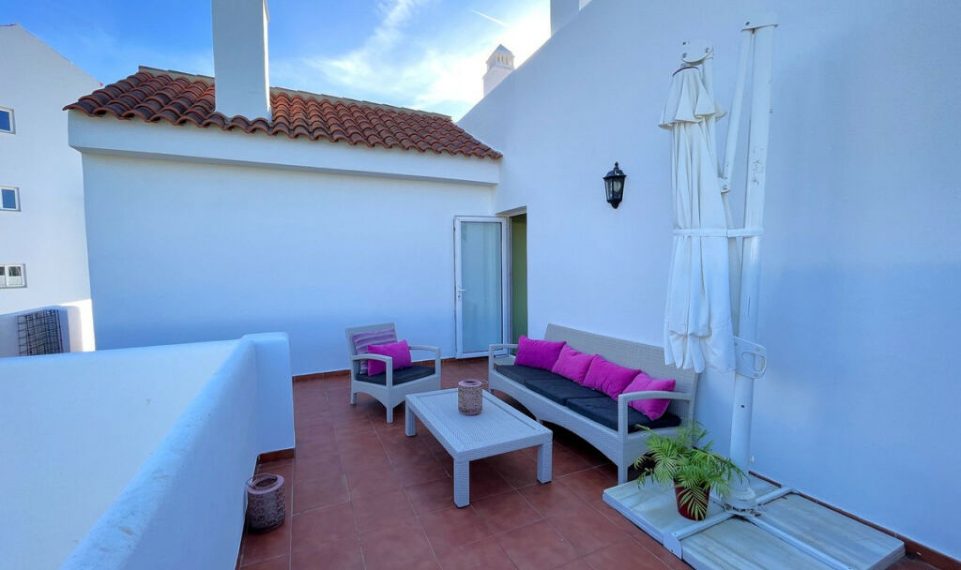 Resale - Apartment -
Estepona