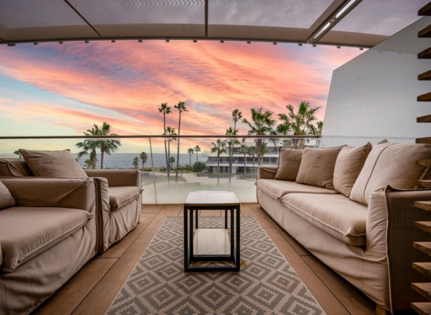 Resale - Apartment -
Estepona