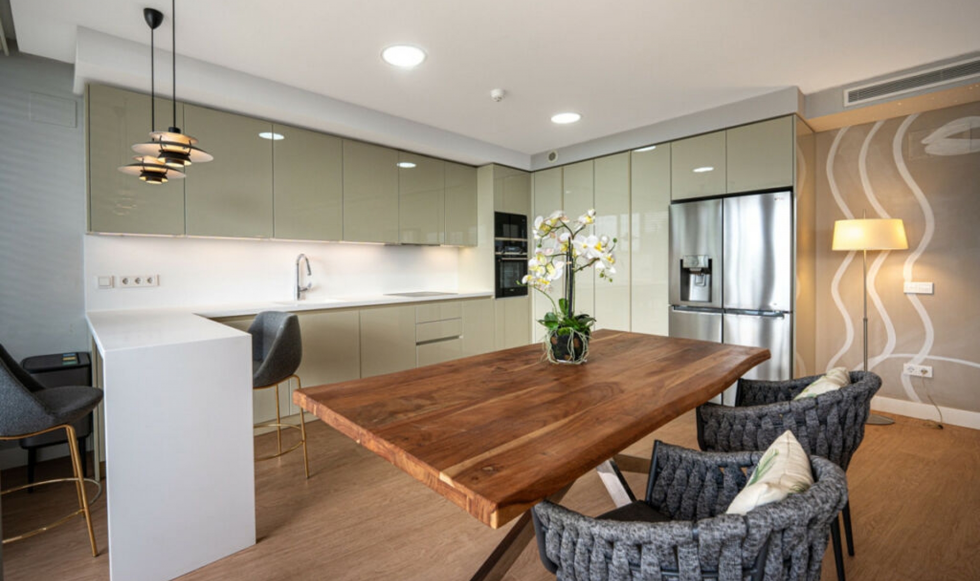Resale - Apartment -
Estepona