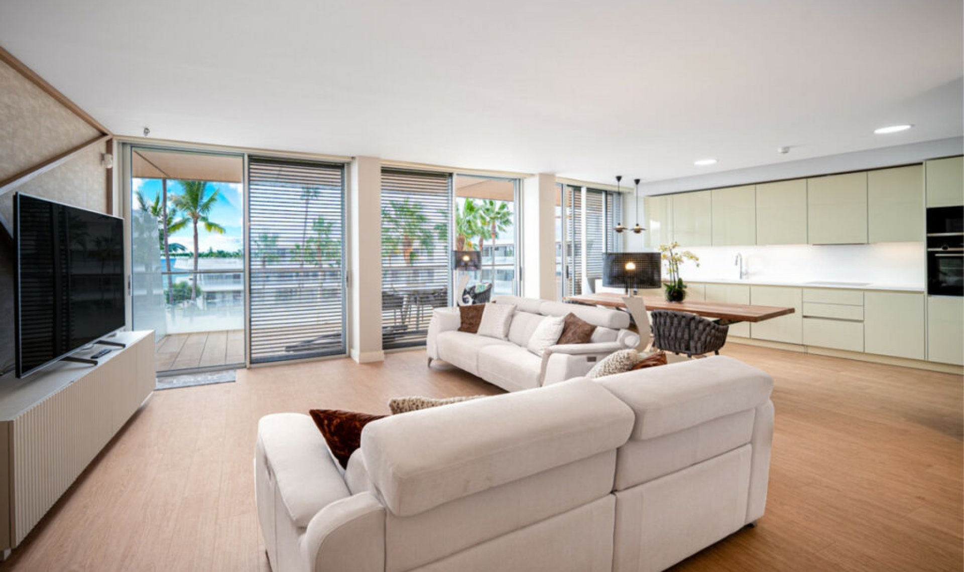 Resale - Apartment -
Estepona