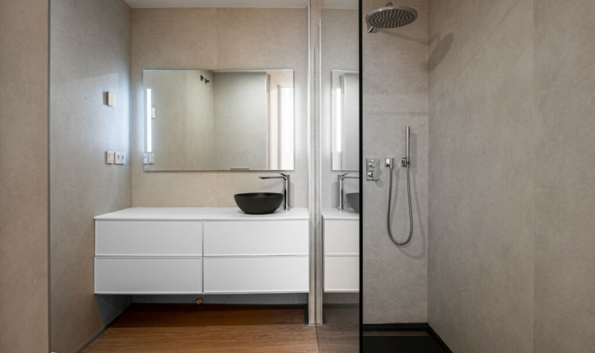 Resale - Apartment -
Estepona