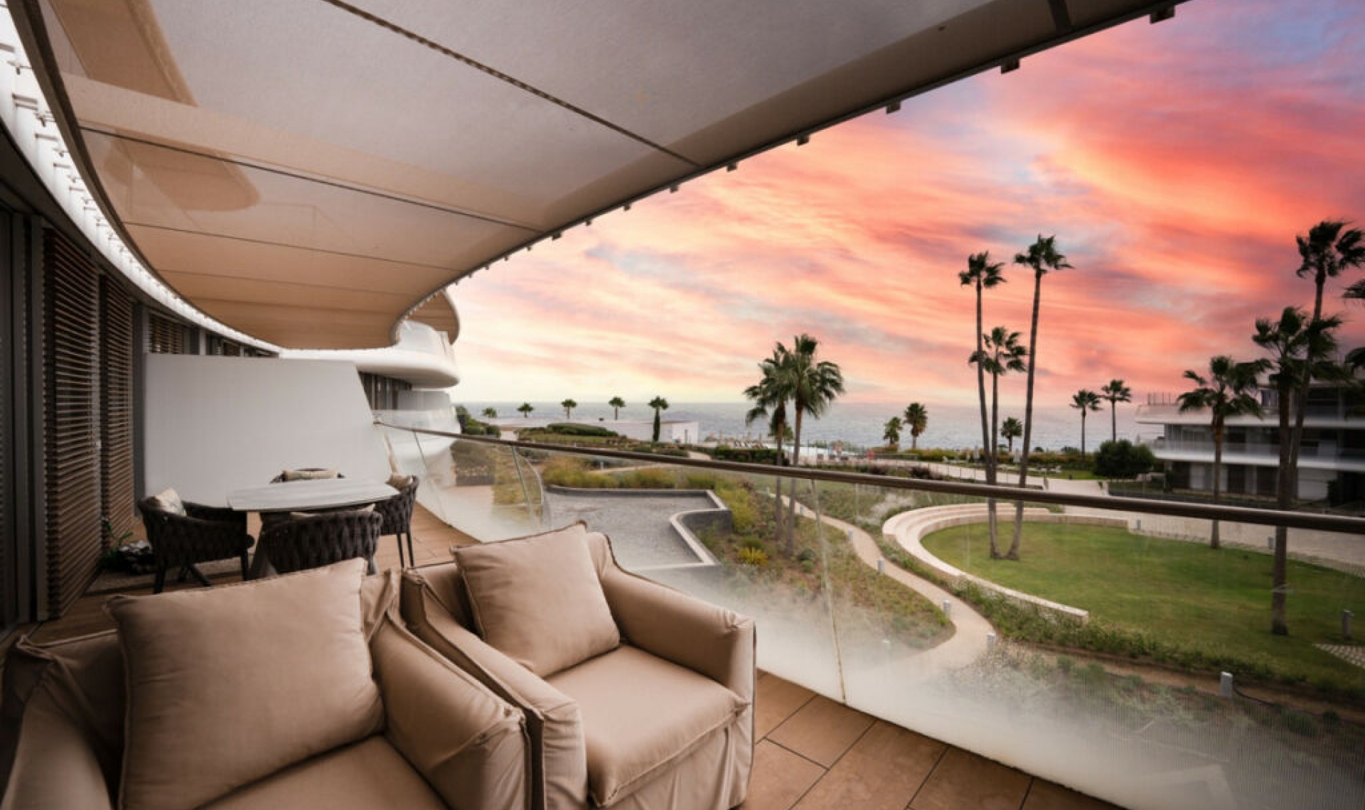 Resale - Apartment -
Estepona