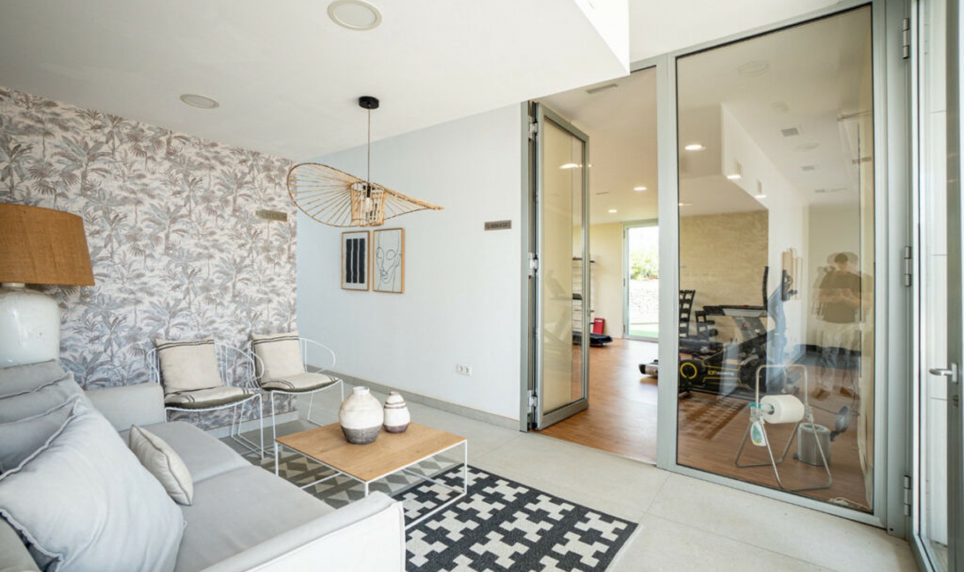 Resale - Apartment -
Estepona