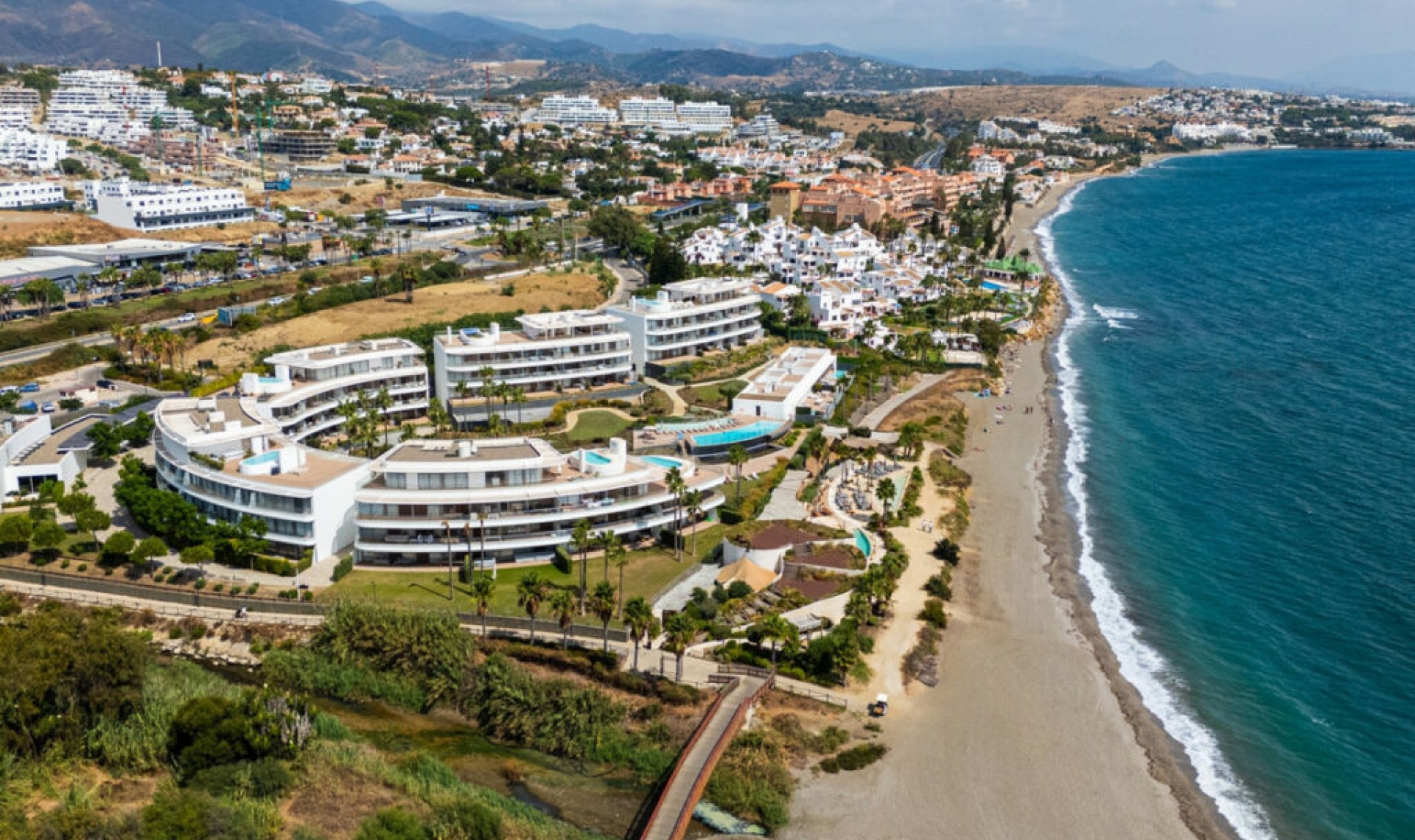 Resale - Apartment -
Estepona