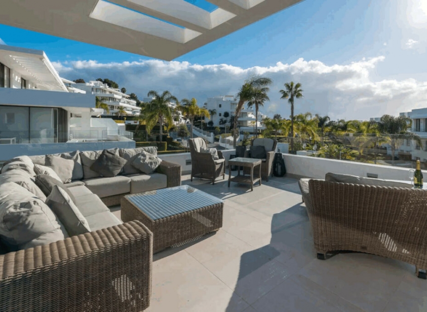 Resale - Apartment -
Estepona
