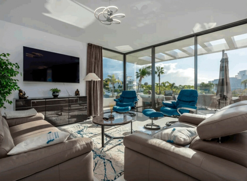 Resale - Apartment -
Estepona