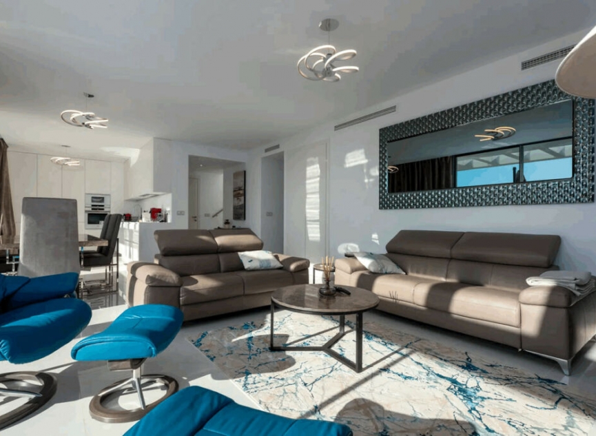 Resale - Apartment -
Estepona