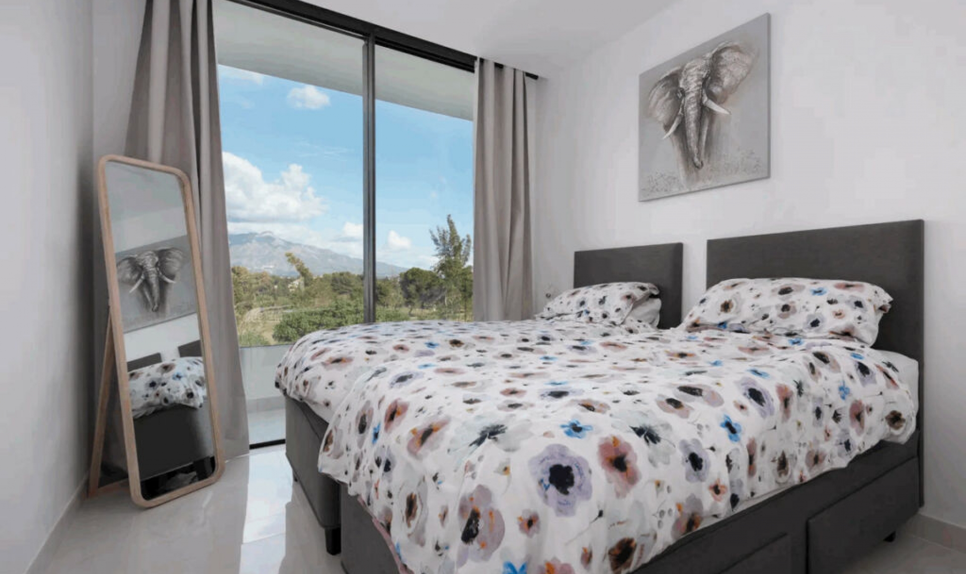 Resale - Apartment -
Estepona