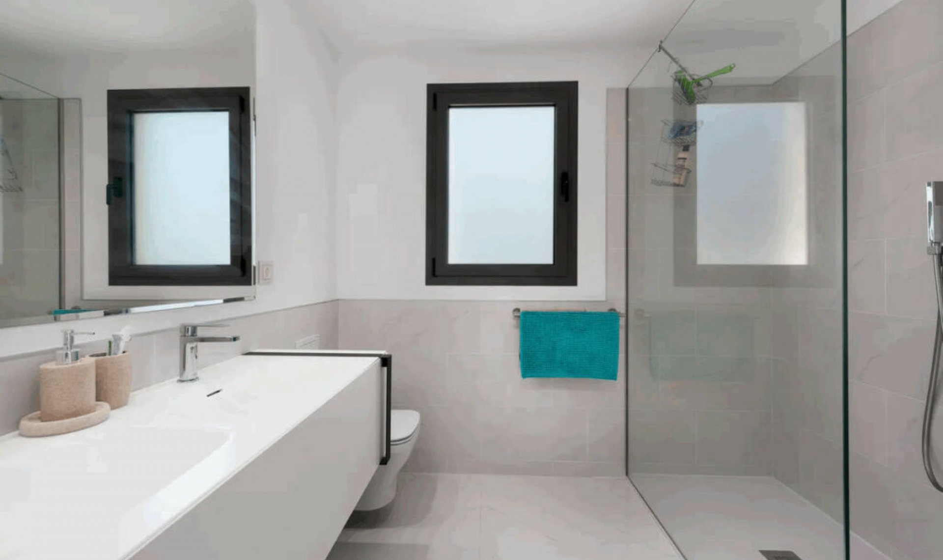 Resale - Apartment -
Estepona