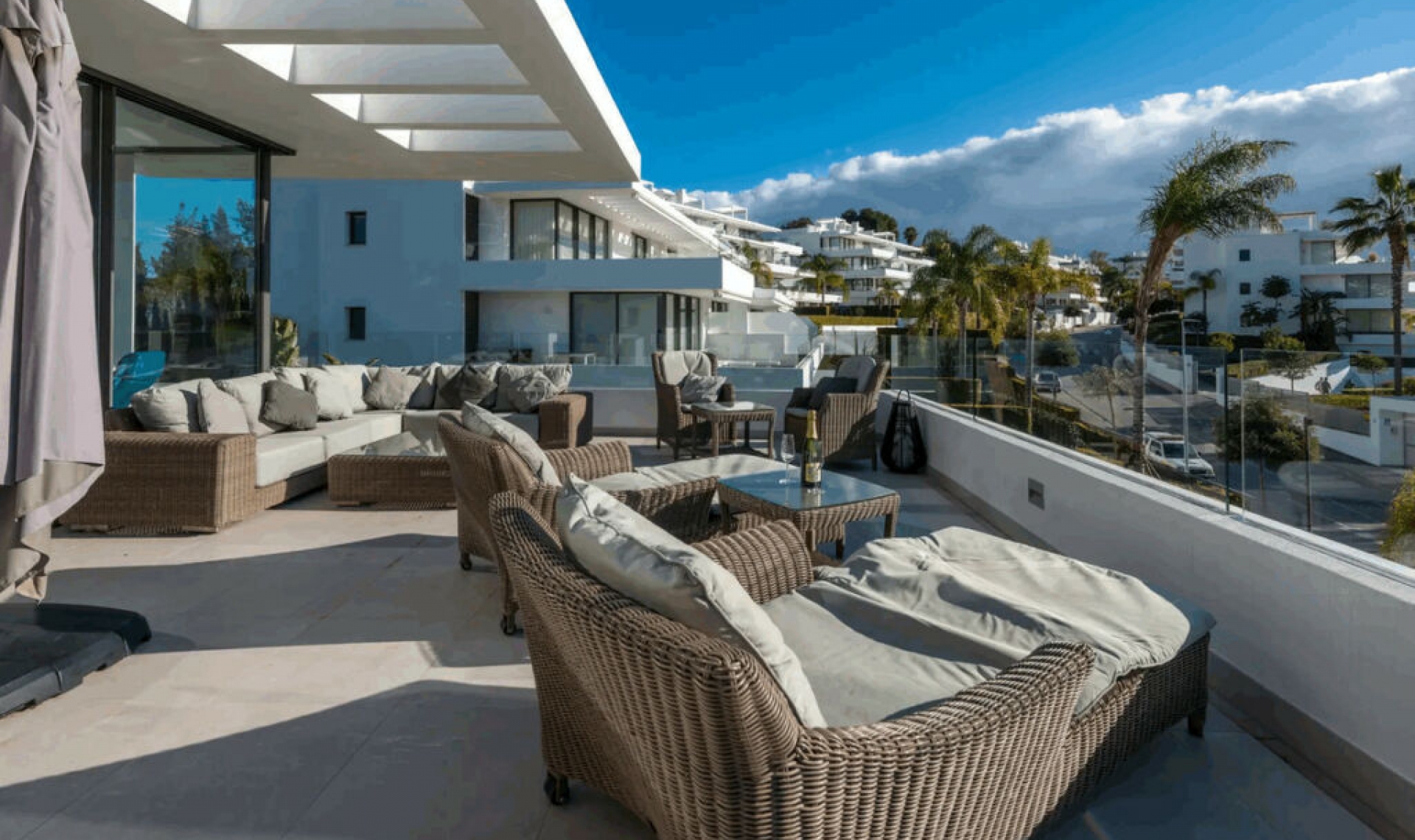 Resale - Apartment -
Estepona