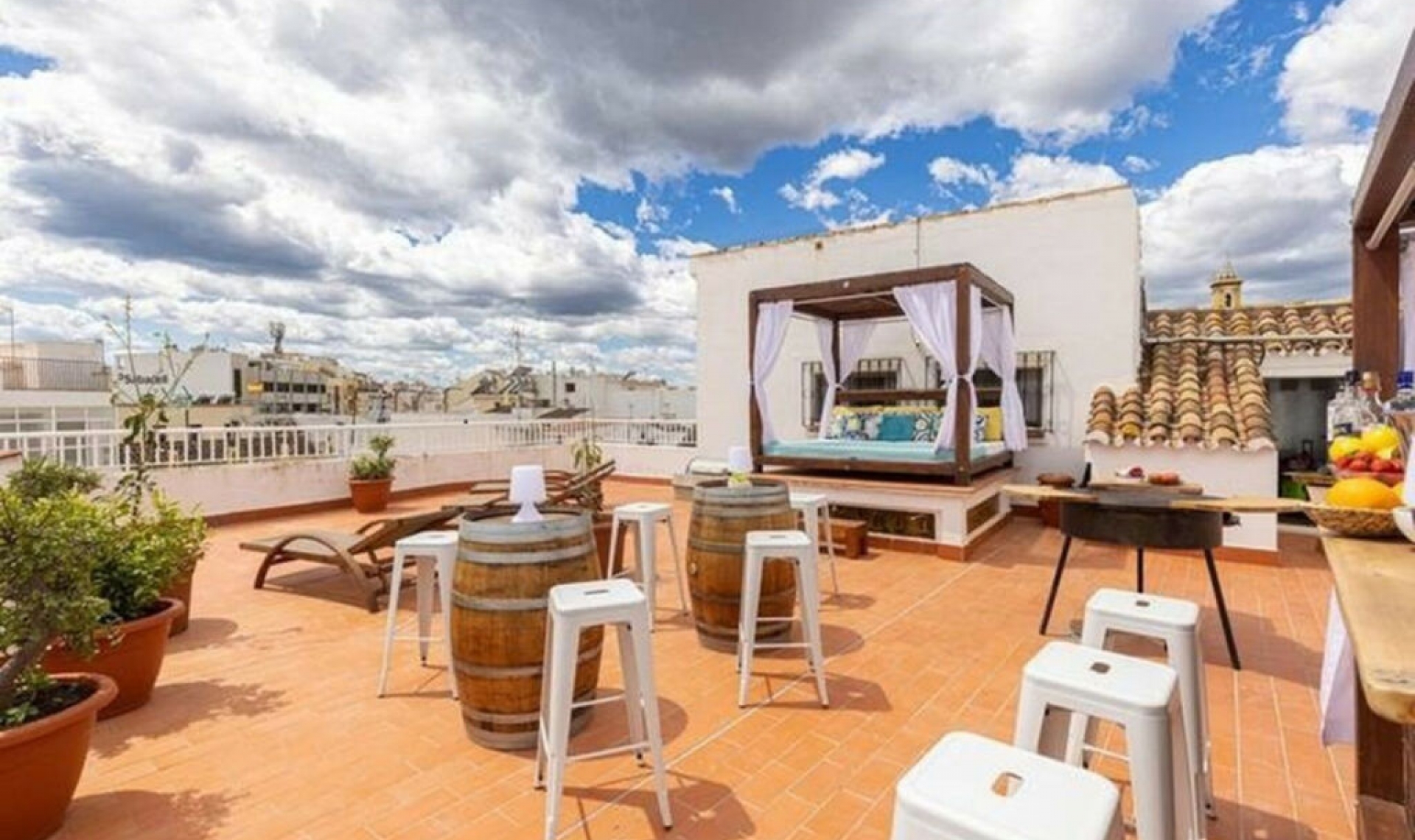 Resale - Apartment -
Estepona
