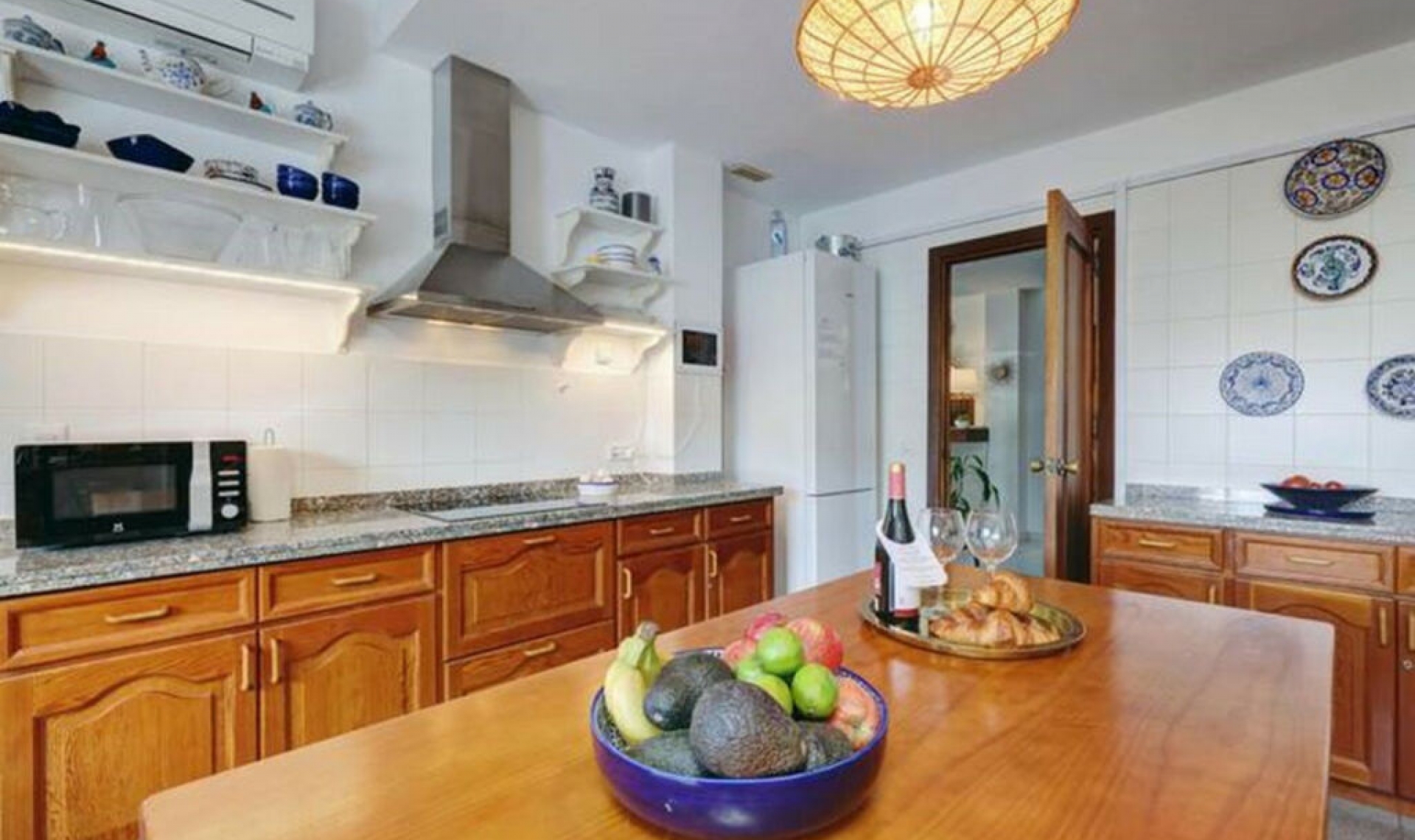 Resale - Apartment -
Estepona